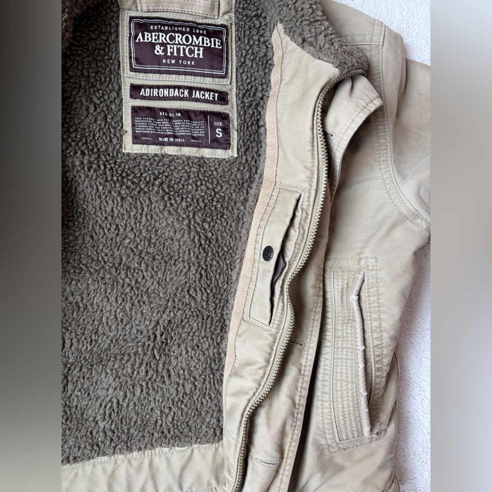 Abercrombie & Fitch Khaki Adirondack Jacket with Sherpa Collar Men Size Small - Picture 10 of 12